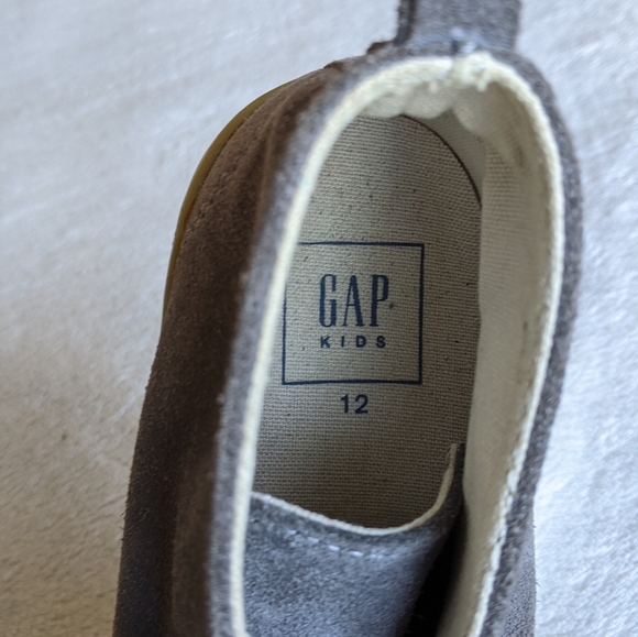 GAP Toddler Boys Chukka Boots size 12 Grey Suede - Picture 6 of 7
